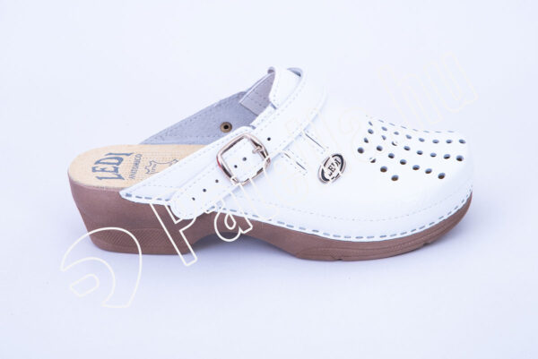 LEDI ANATOMIC KLUMPA NŐI FEHÉR BŐR CSATOS HÁTRAHAJTHATÓ PÁNTTAL GUMIS LÁBFEJ BETÉTES